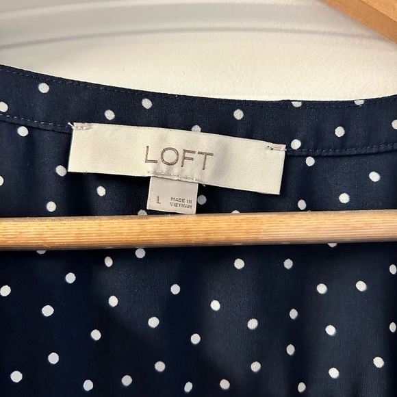 Ann Taylor Loft navy polka dot blouse. Size L. - Picture 2 of 2